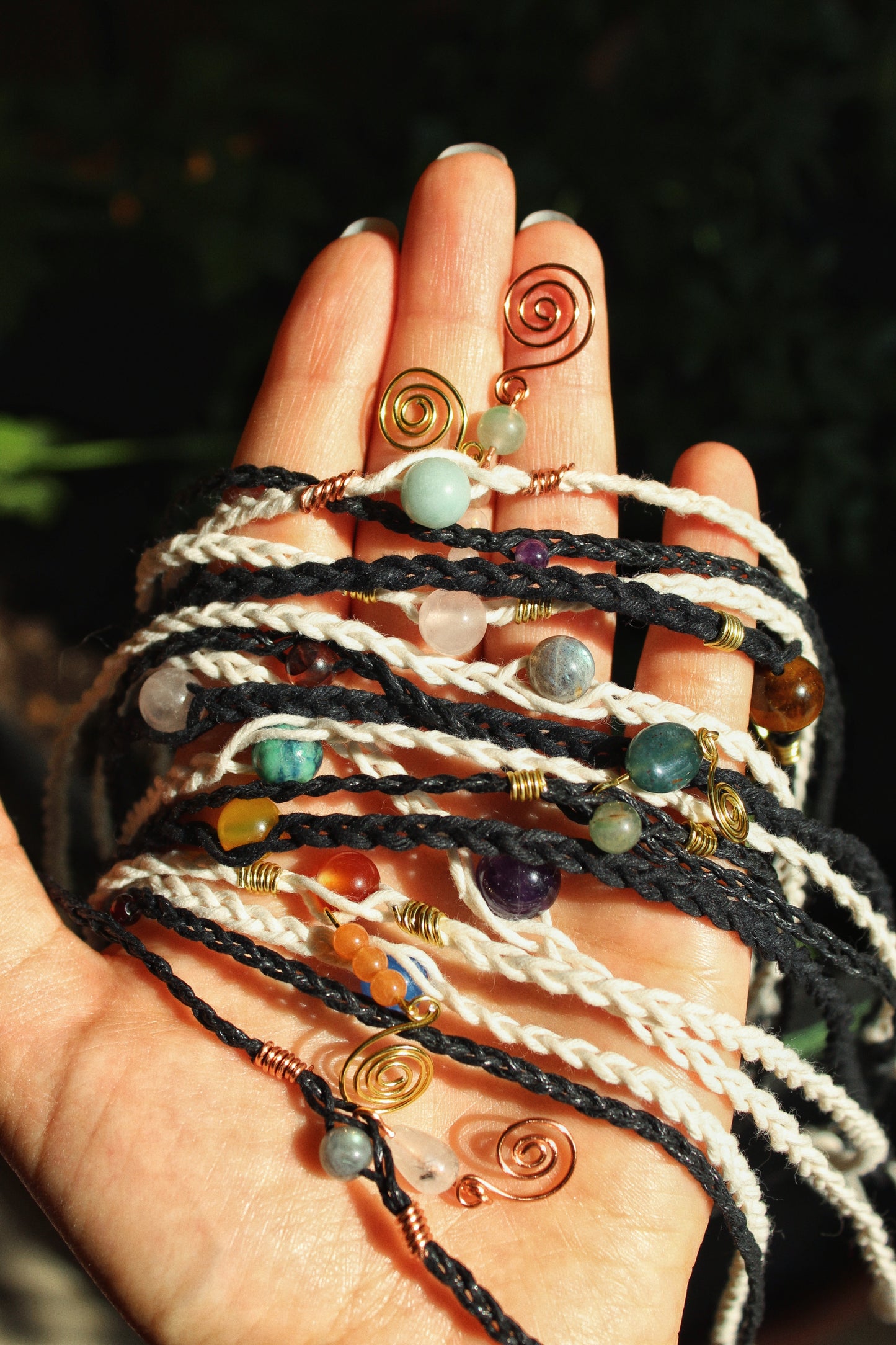 Chokers macrame con pietre