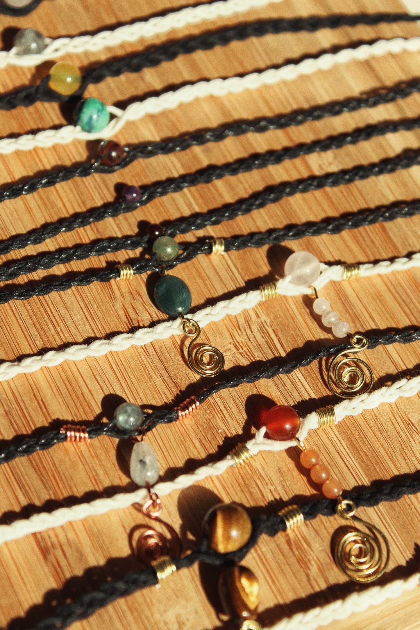 Chokers macrame con pietre